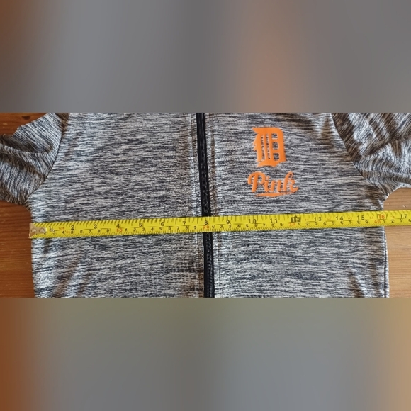 Victoria's Secret PINK MLB Detroit Tigers Women's Small Ultimate Half Zip - Picture 10 of 13